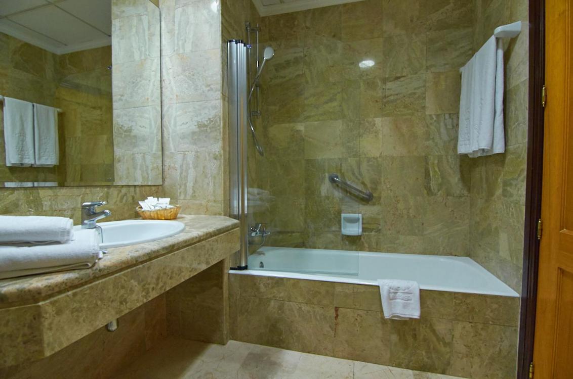 Hotel Don Curro — Photos 1